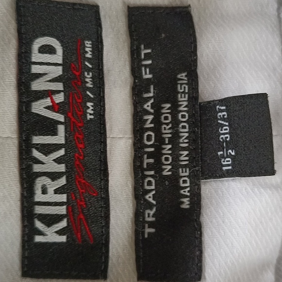 Kirkland White Traditional Fit Non-Iron Dress Shirt Men's Neck 16.5 36/37 - Picture 5 of 6